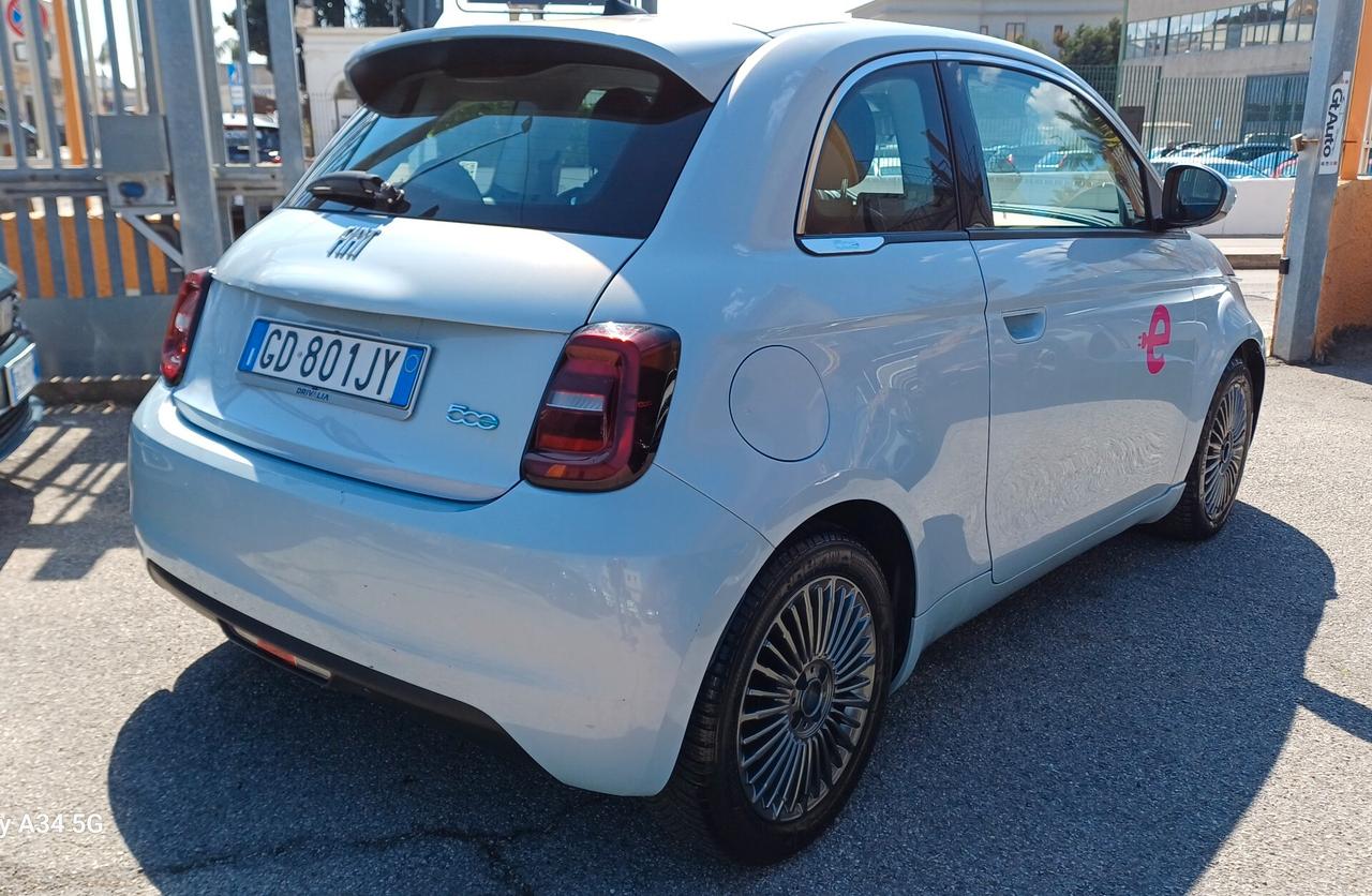 Fiat 500e Berlina 42 kWh Icon " elettrica "
