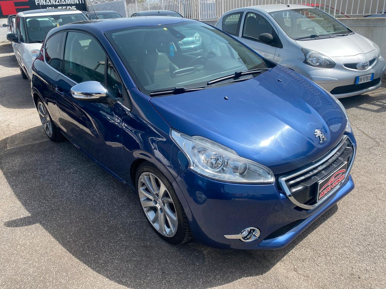 Peugeot 208 1.6 e-HDi 92 CV Stop&Start 3 porte Active