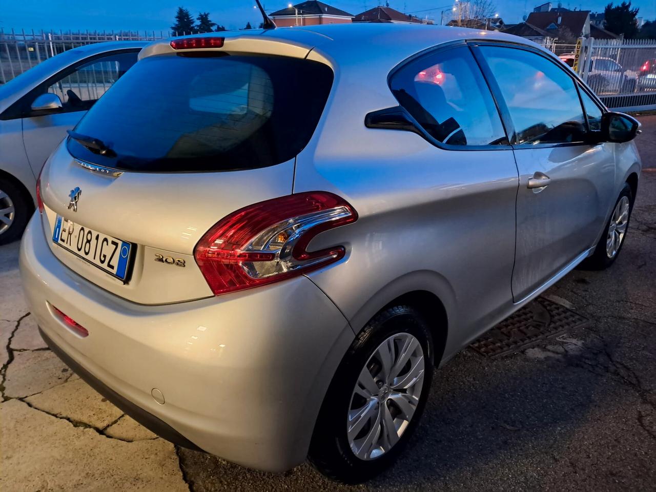 Peugeot 208 1.0 VTi 68 CV 3 porte Active