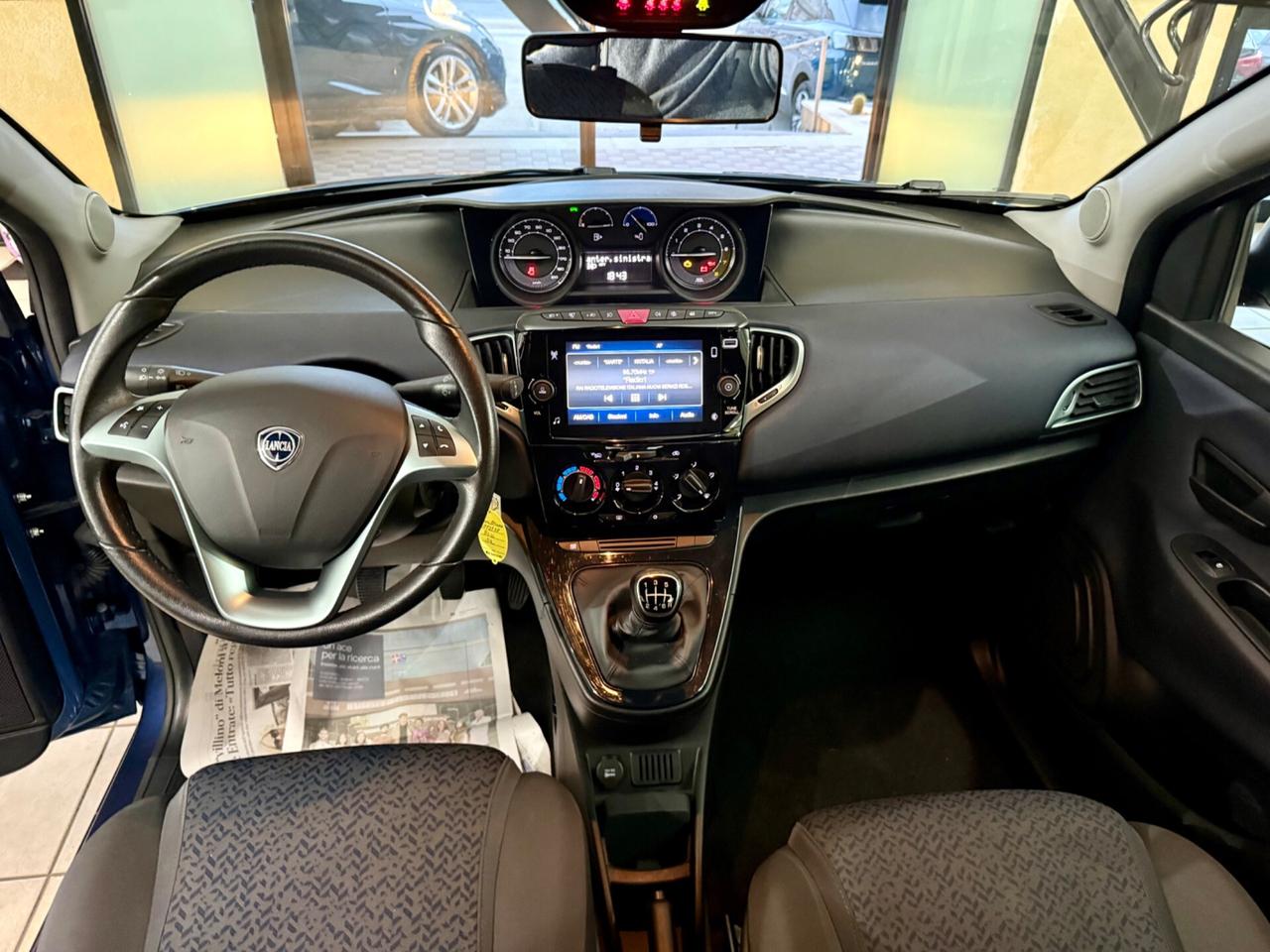 Lancia Ypsilon 1.0 FireFly 5 porte S&S Hybrid Gold