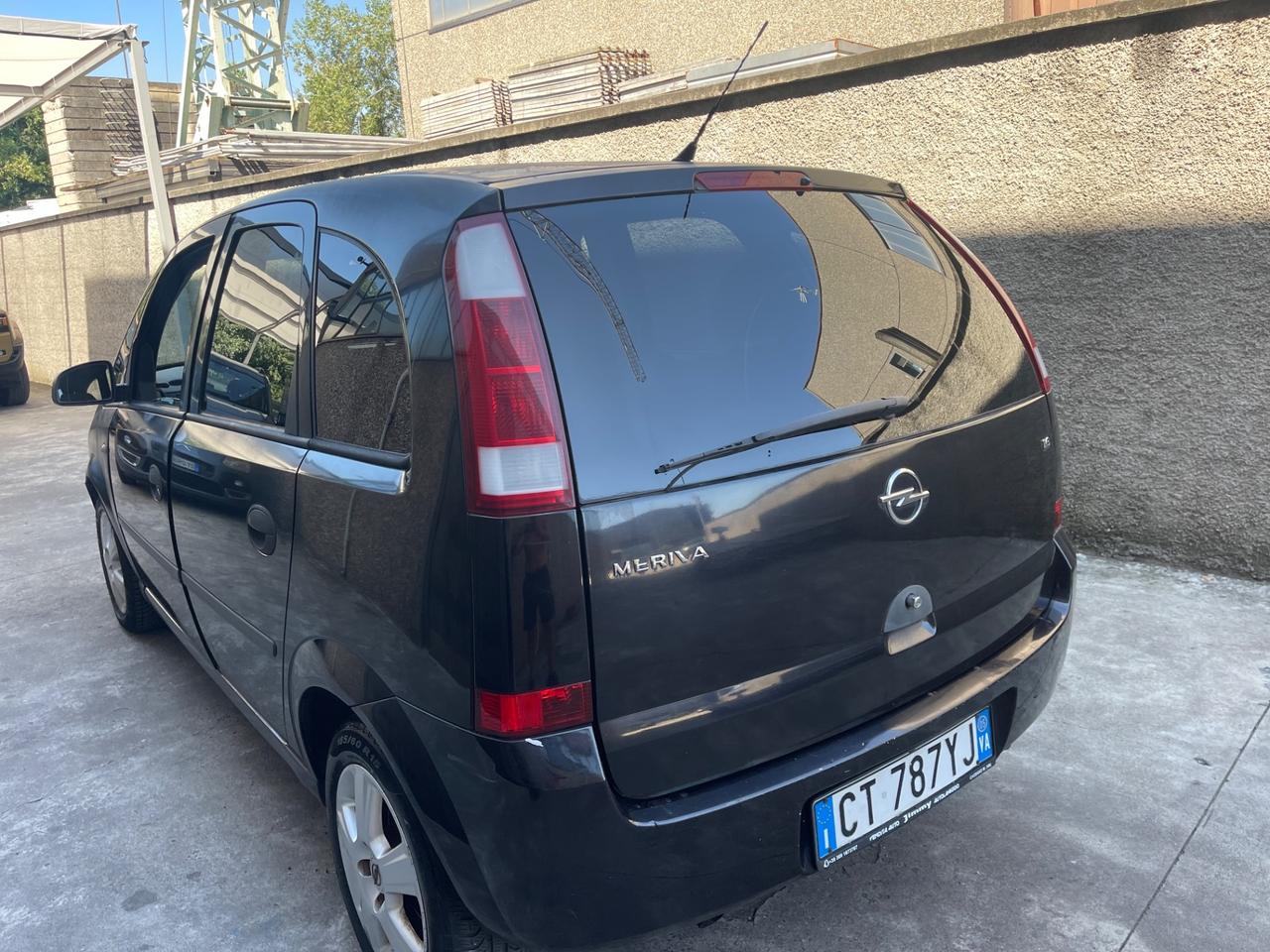 Opel Meriva 1.6 16V benzina euro4 neopatentati