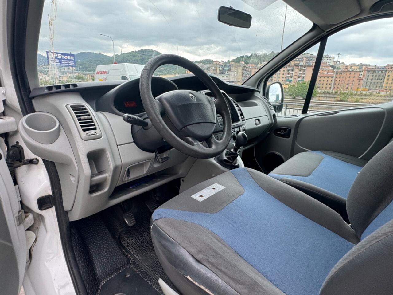Renault Trafic 2.0 dCi 115CV 6POSTI 2012