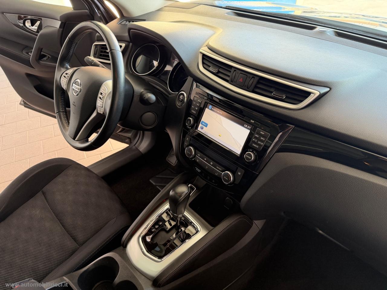 NISSAN Qashqai 1.2 DIG-T
