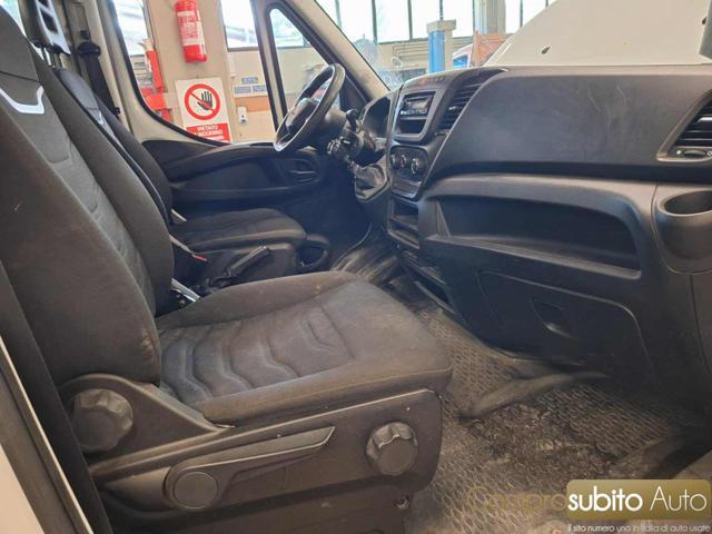 IVECO Daily 33S16HV 2.3 HPT GRU + IVA 22%