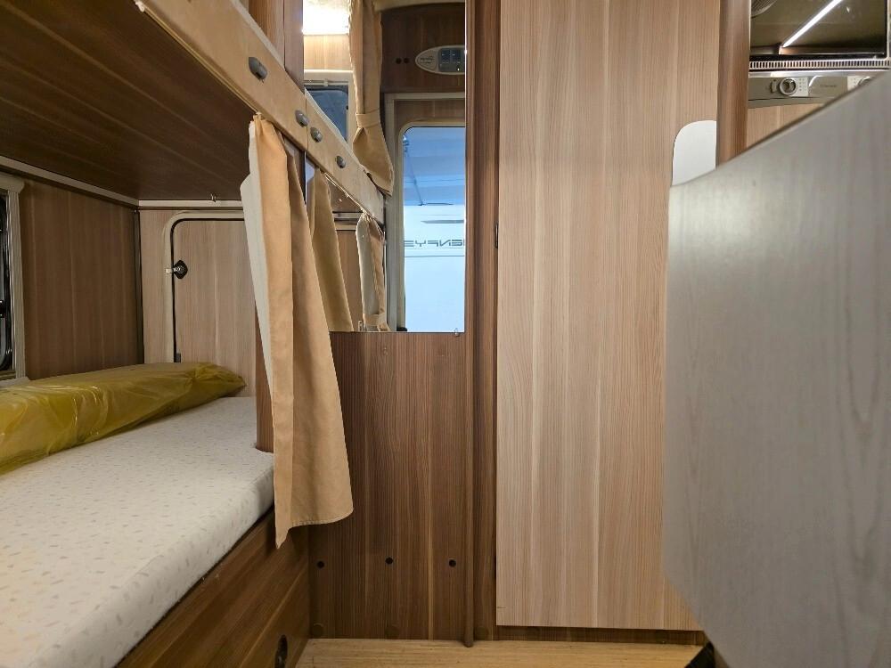 CAMPER MCLOUIS GLAMYS 22