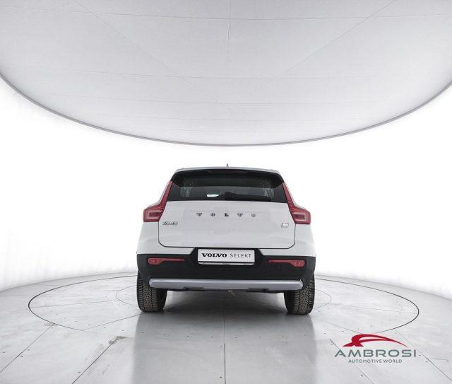 VOLVO XC40 T4 Recharge Plug-in Hybrid Inscription Expression