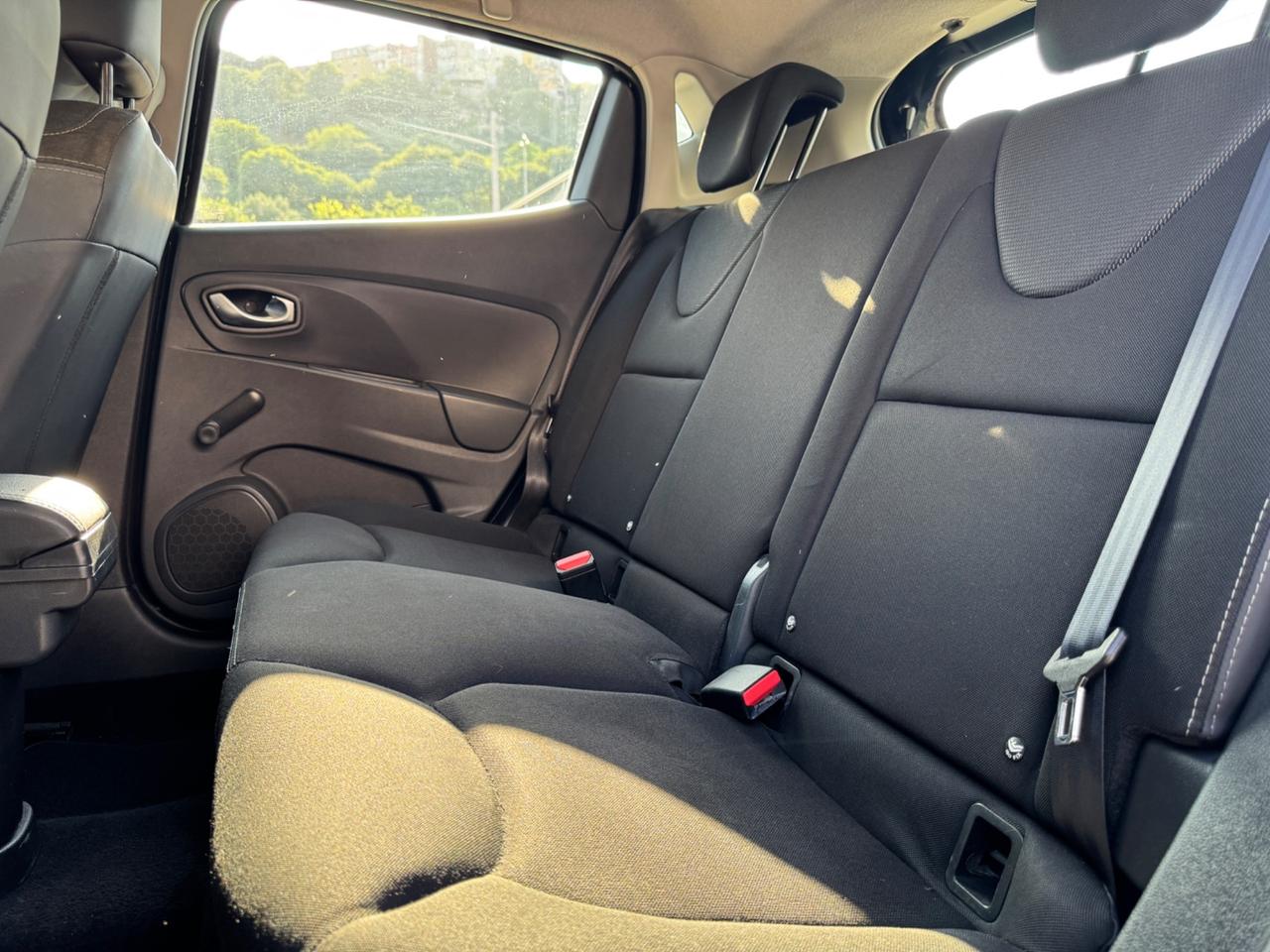 Renault Clio dCi 8V 75 CV Start&Stop 5 porte Energy Duel