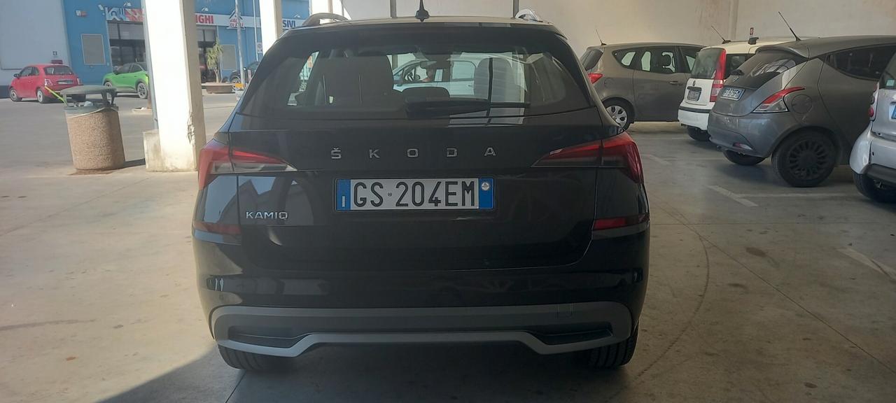 Skoda Karoq 1.5 TSI ACT DSG Style km 24 mila!!