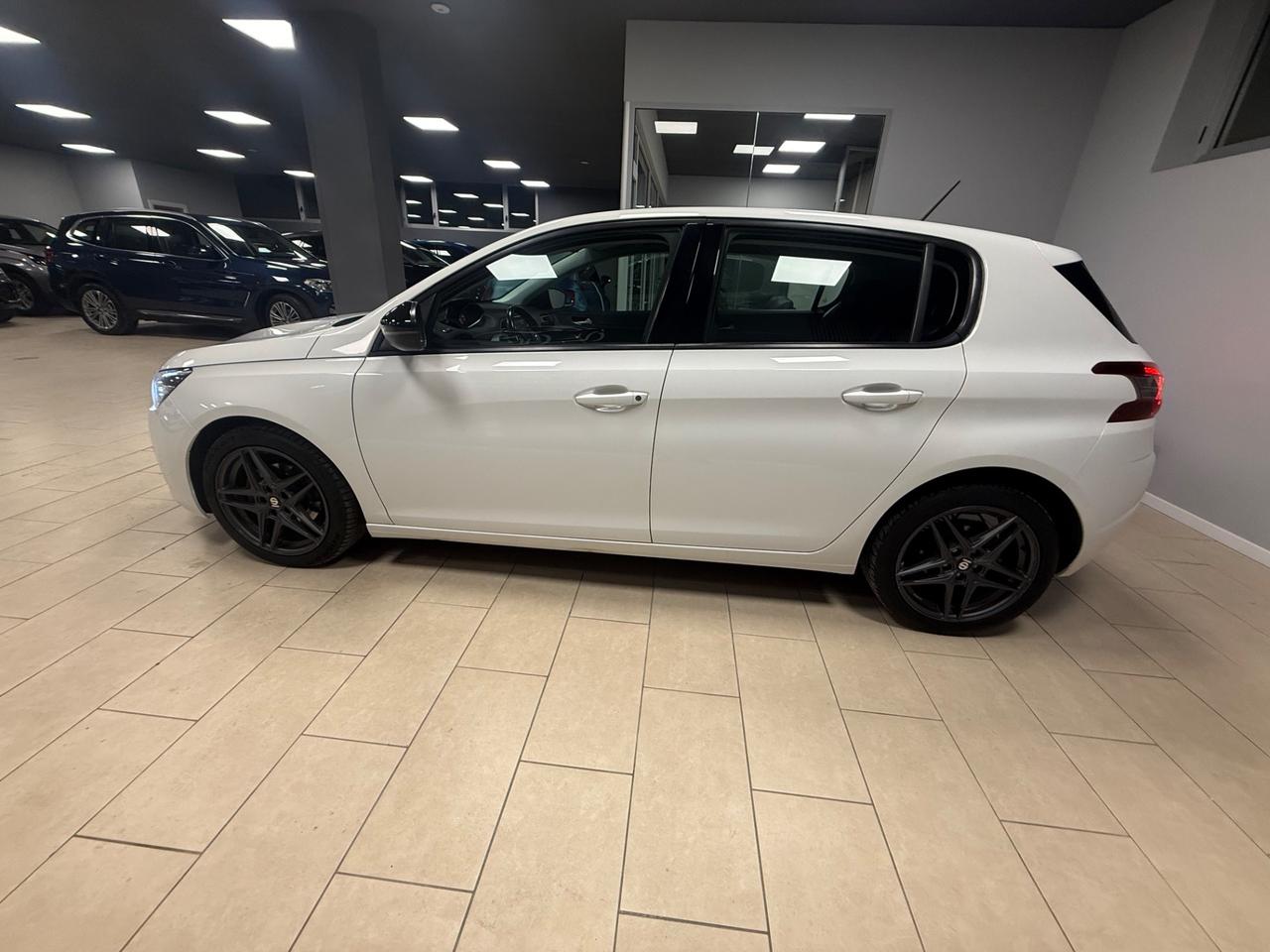 Peugeot 308 BlueHDi 100 S&S Business