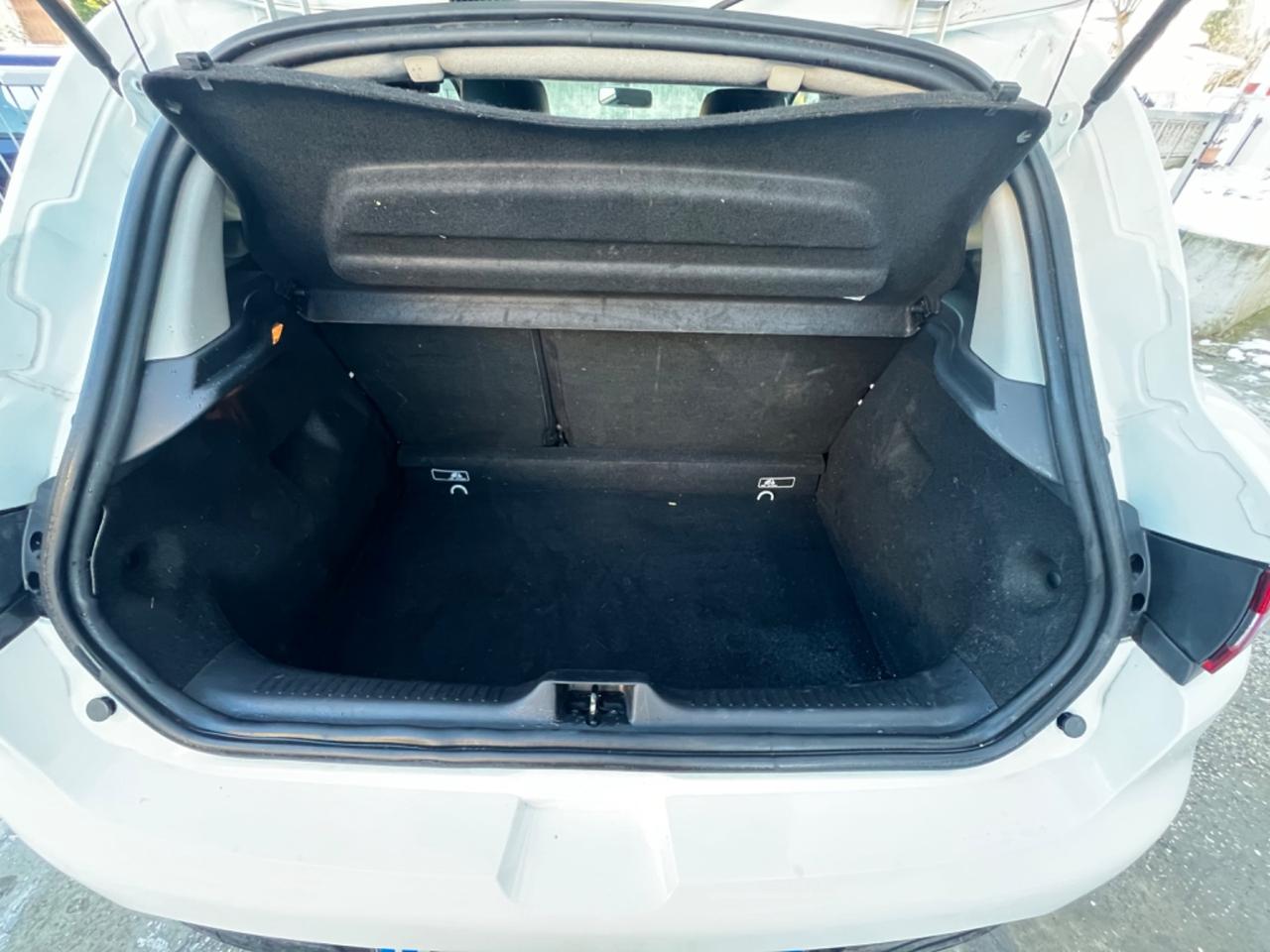 RENAULT CLIO 1.5 DIESEL EURO 5B OTTIMA NEOPATENTATI