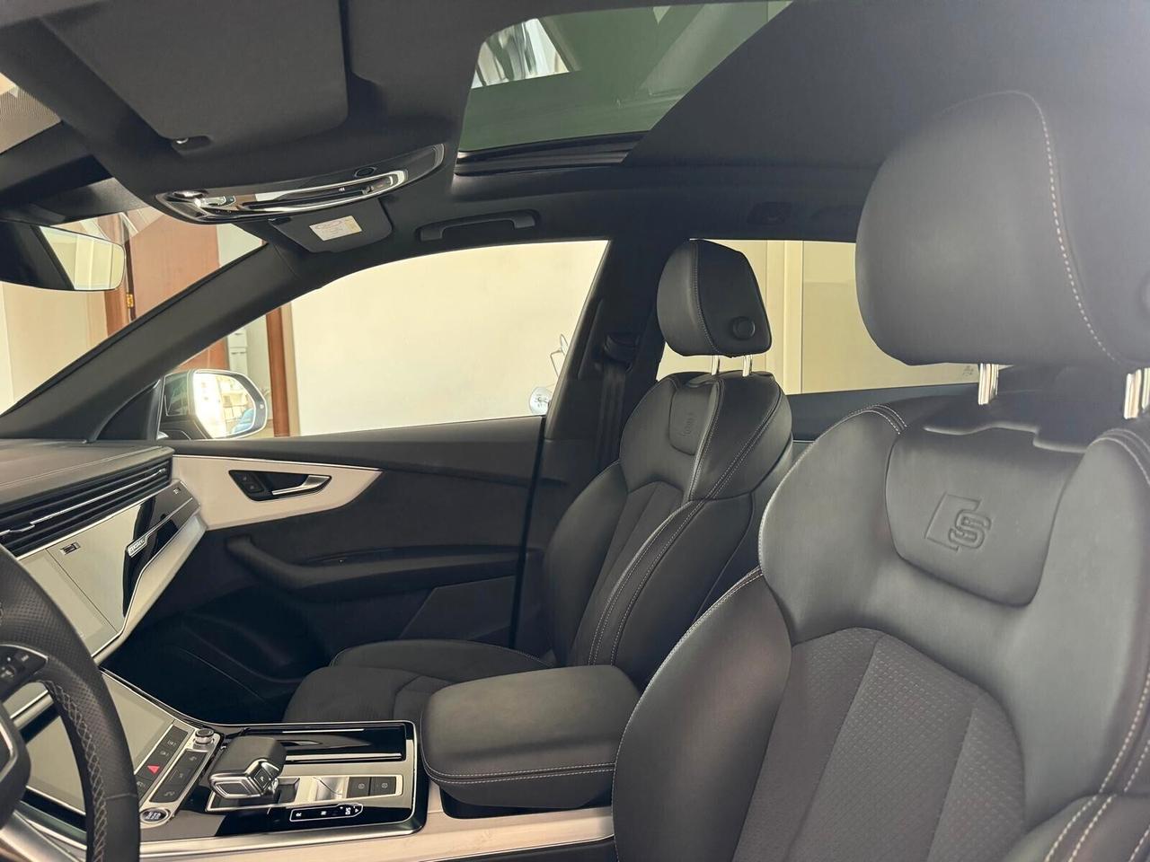 Audi Q8 50 TDI 286 CV quattro Sport S-LINE TETTO MATRIX FULL