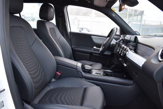 MERCEDES-BENZ GLB 180 d Automatic Sport