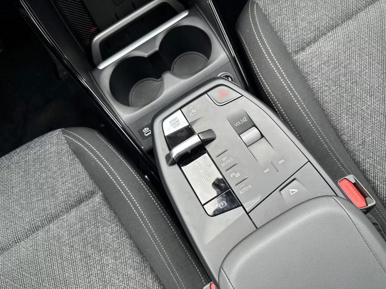 Bmw X1 sDrive20i AHK,AdapLED,Hifi,Camera,KomZu,Live+
