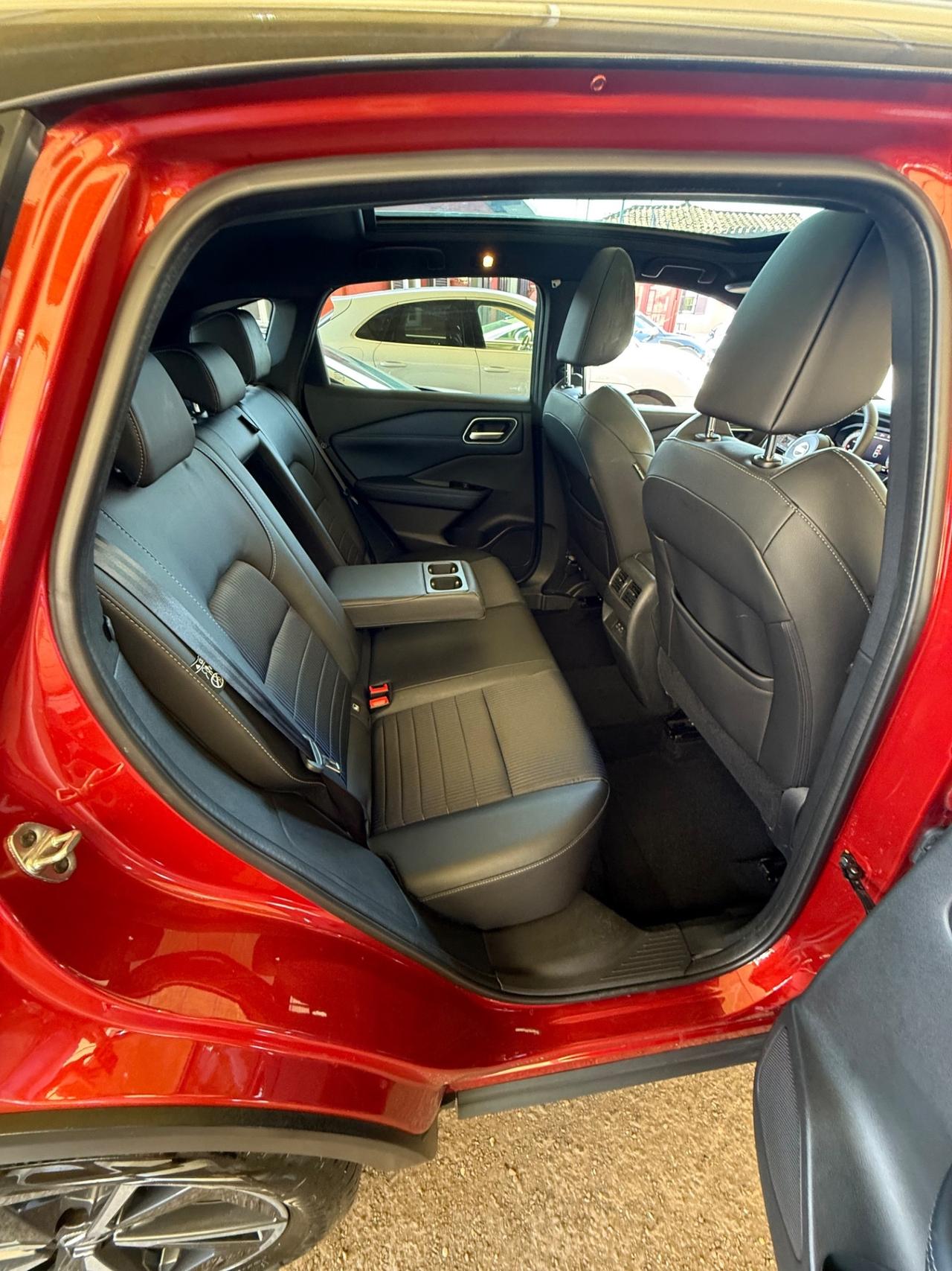 Qashqai MHEV 140 CV Tekna-unipro-rate