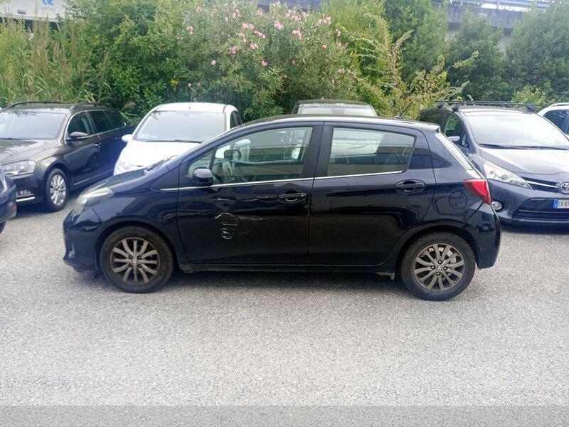 Toyota Yaris III 2015 Diesel 5p 1.4 d-4d Active E6
