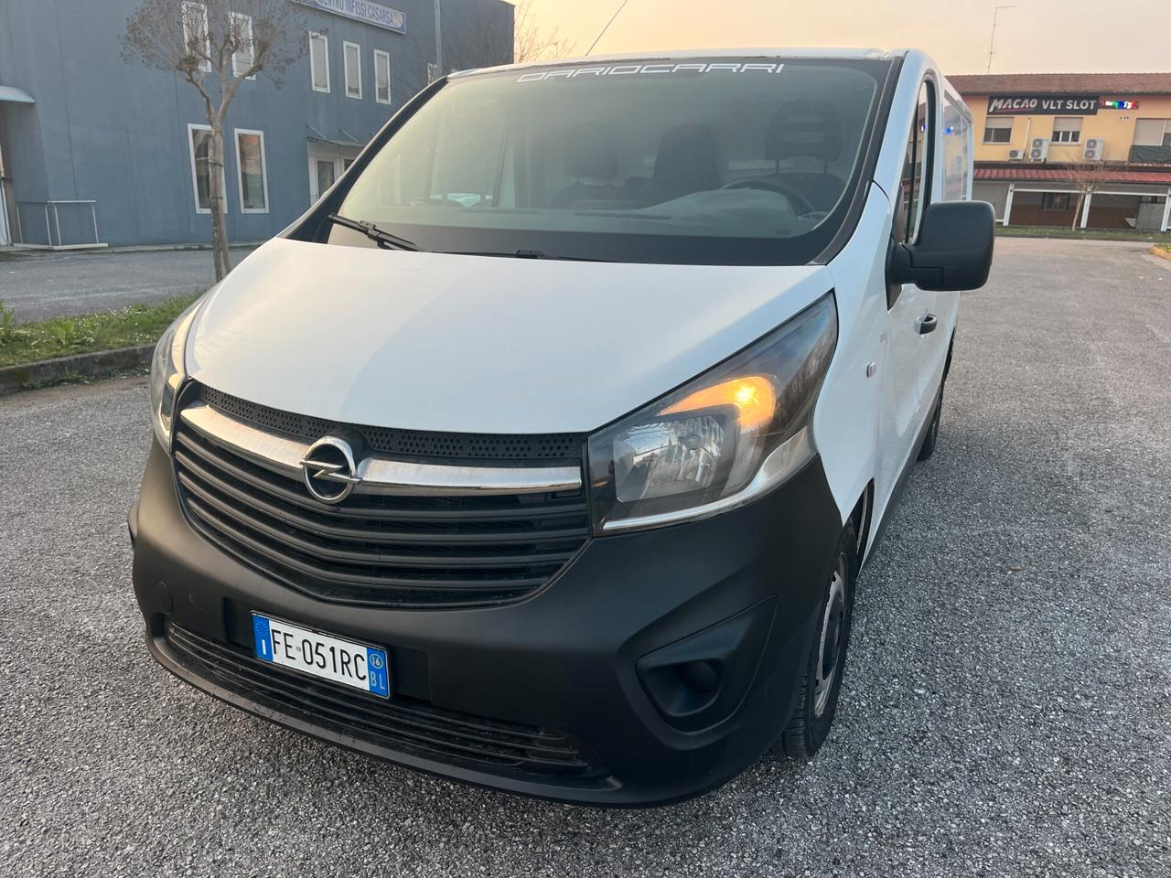 FURGONE OPEL VIVARO TRAFIC PASSO MEDIO