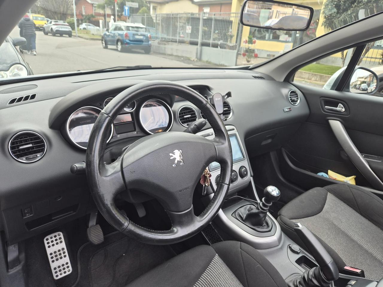 Peugeot 308 CC. 1.6 8V HDi 112CV 5p. Tecno