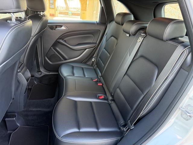 MERCEDES-BENZ B 200 D PREMIUM EDITION+PACK BLACK+F1+PELLE TOT+CARBONIO