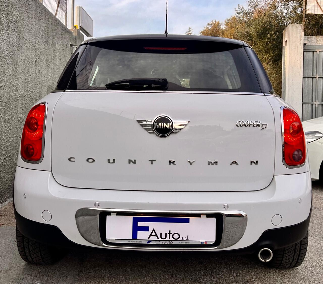 Mini Cooper D Countryman 1.6,Climatronic,LED colorati interni,Cruise Control,ecc.