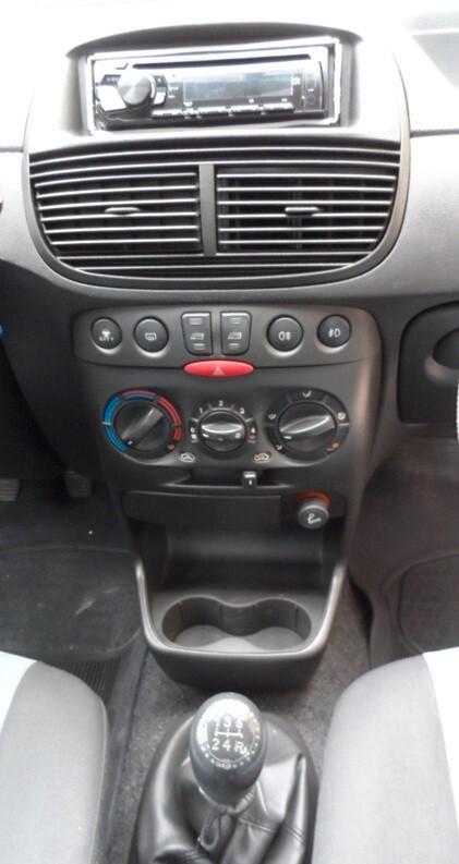 Fiat Punto 1.3 MJT 16V 5p. 4p.ti Active Van