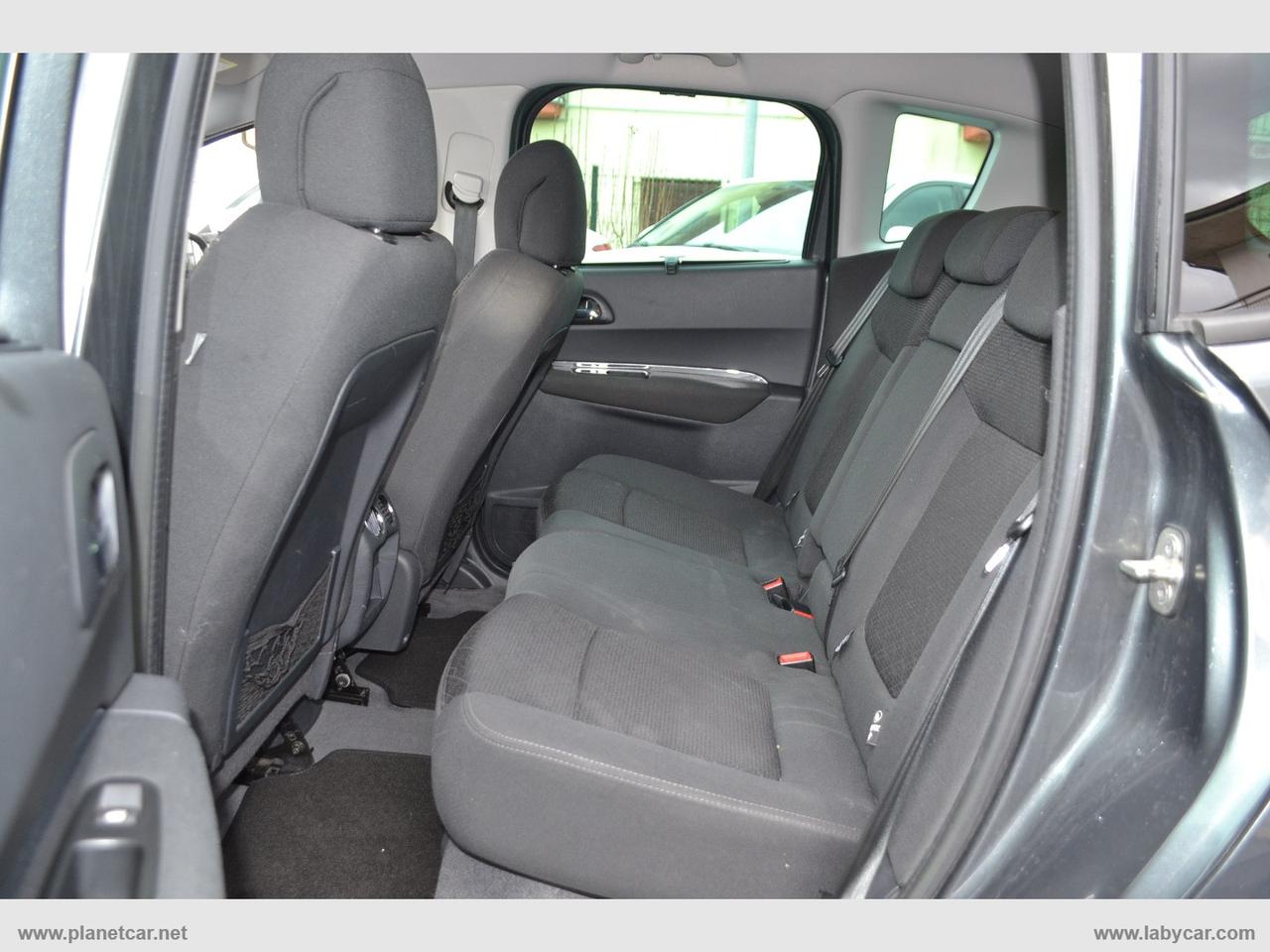 PEUGEOT 3008 1.6 HDi 115 CV Allure