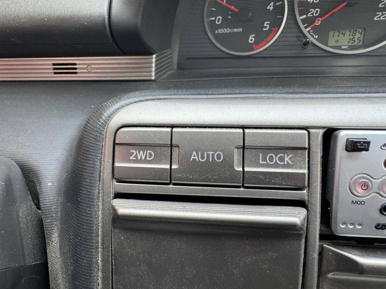 Nissan X-Trail 2.2 TD Di 114CV Elegance