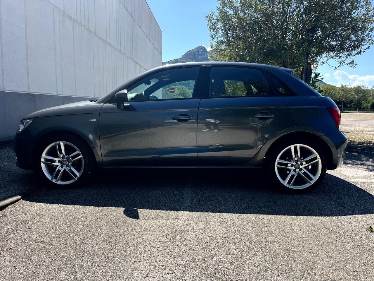 Audi A1 SPB 1.2 TFSI S line edition *NAVIGATOR*CERCHI 17