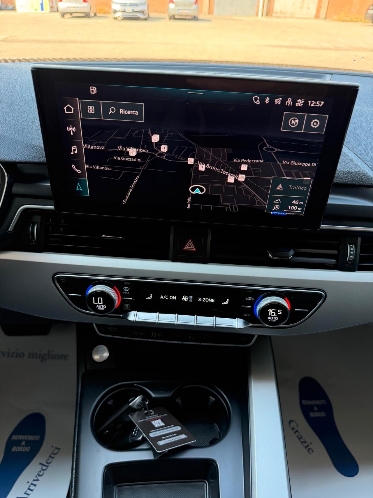 Audi A4 35 TDI/163 CV S tronic line edition fari Matrix