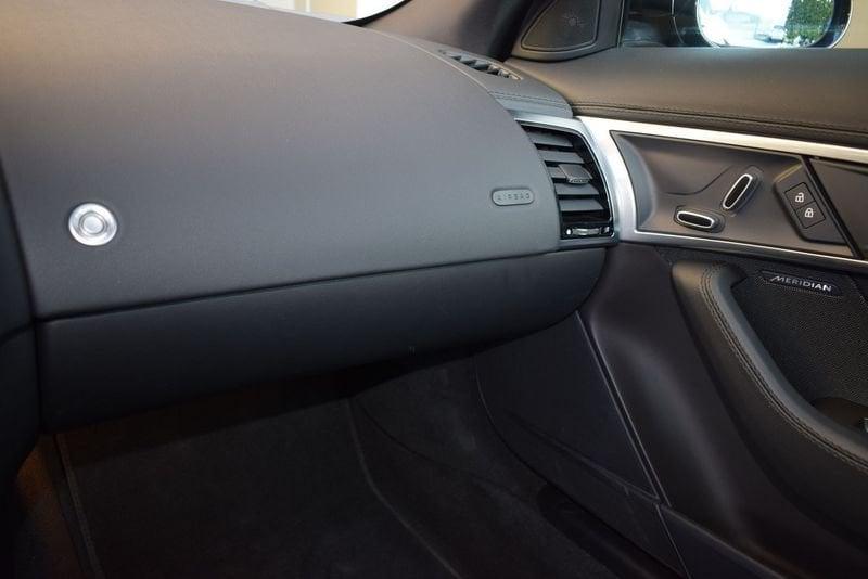 Jaguar F-Type 2.0 P300CV RWD AUTO R-Dynamic IVA ESPOSTA