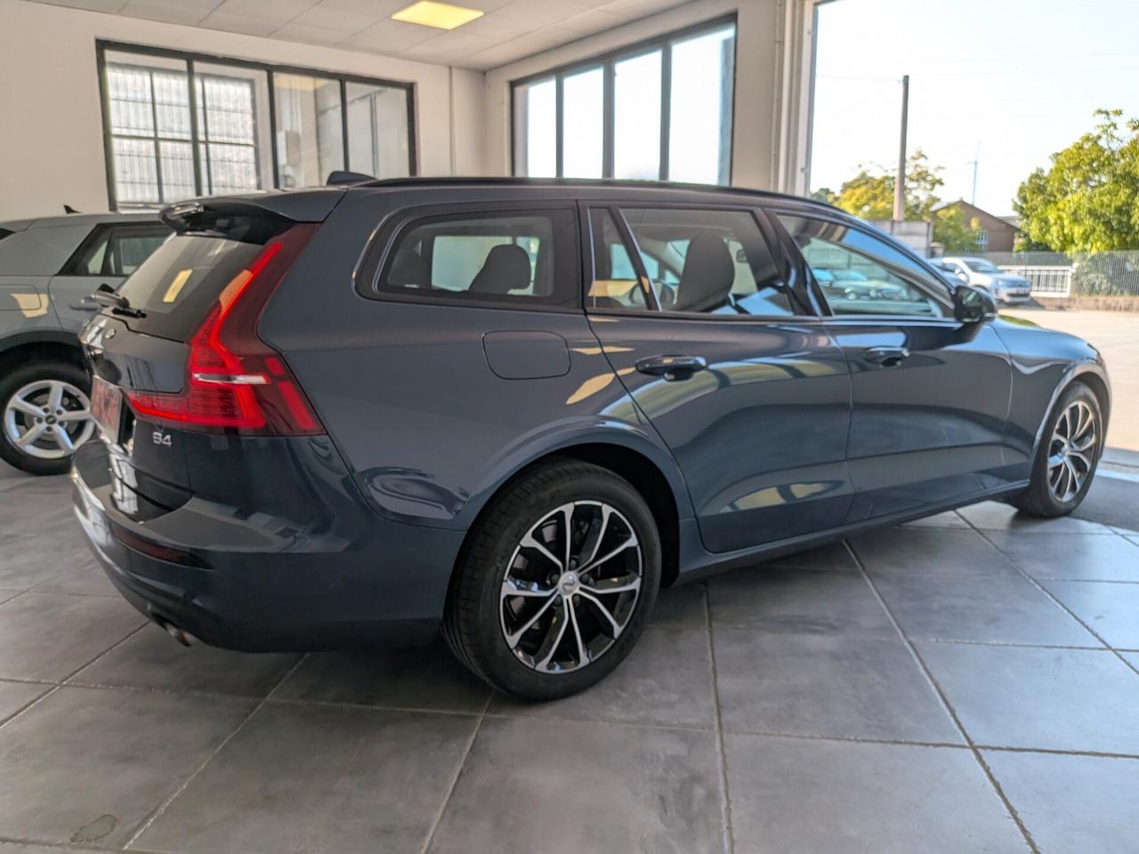 VOLVO V60 2.0 B4