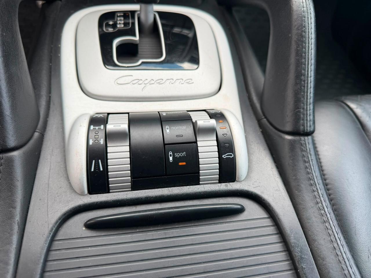 Porsche Cayenne 4.5 cat Turbo Autocarro