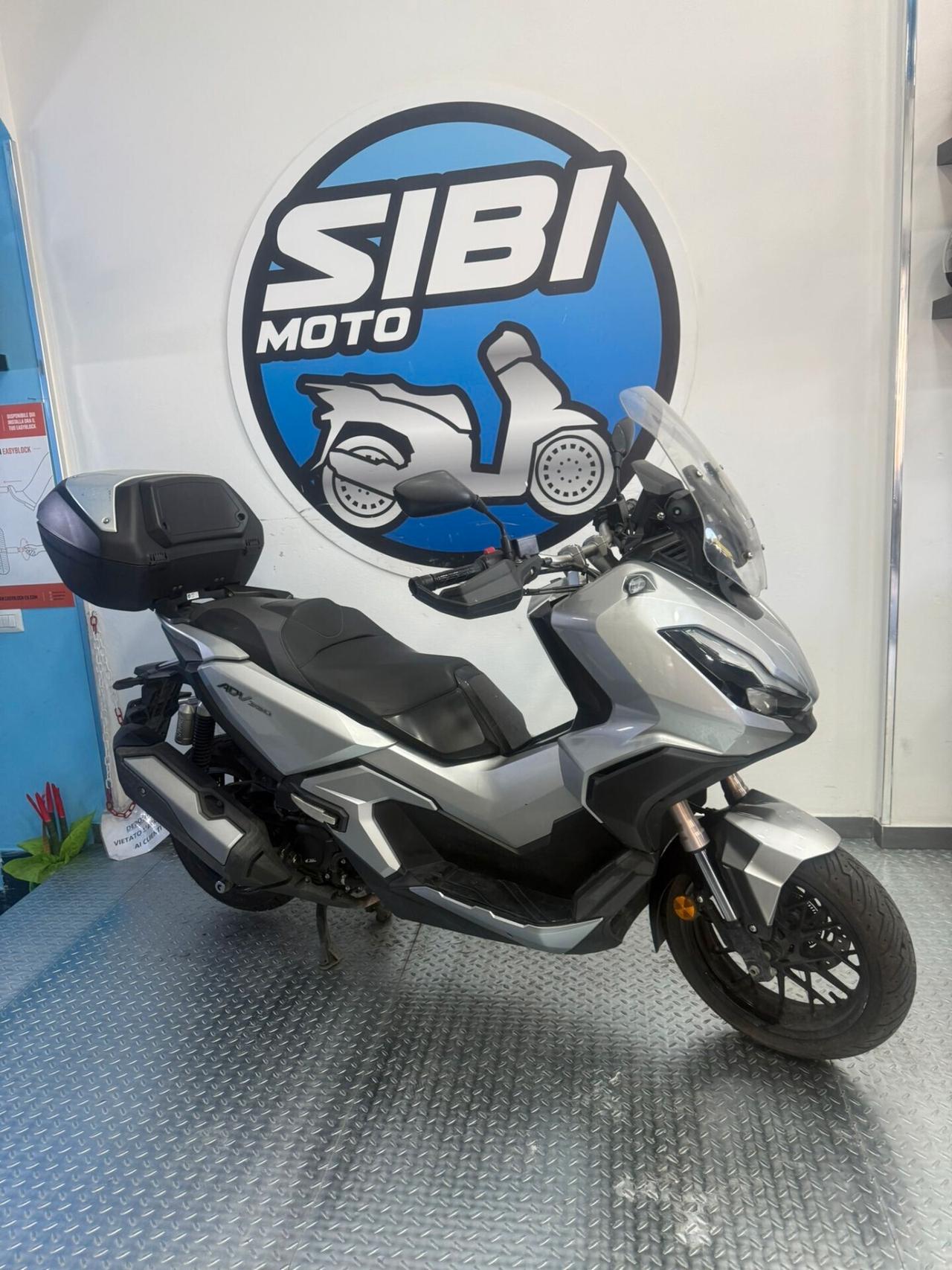 Honda ADV 350