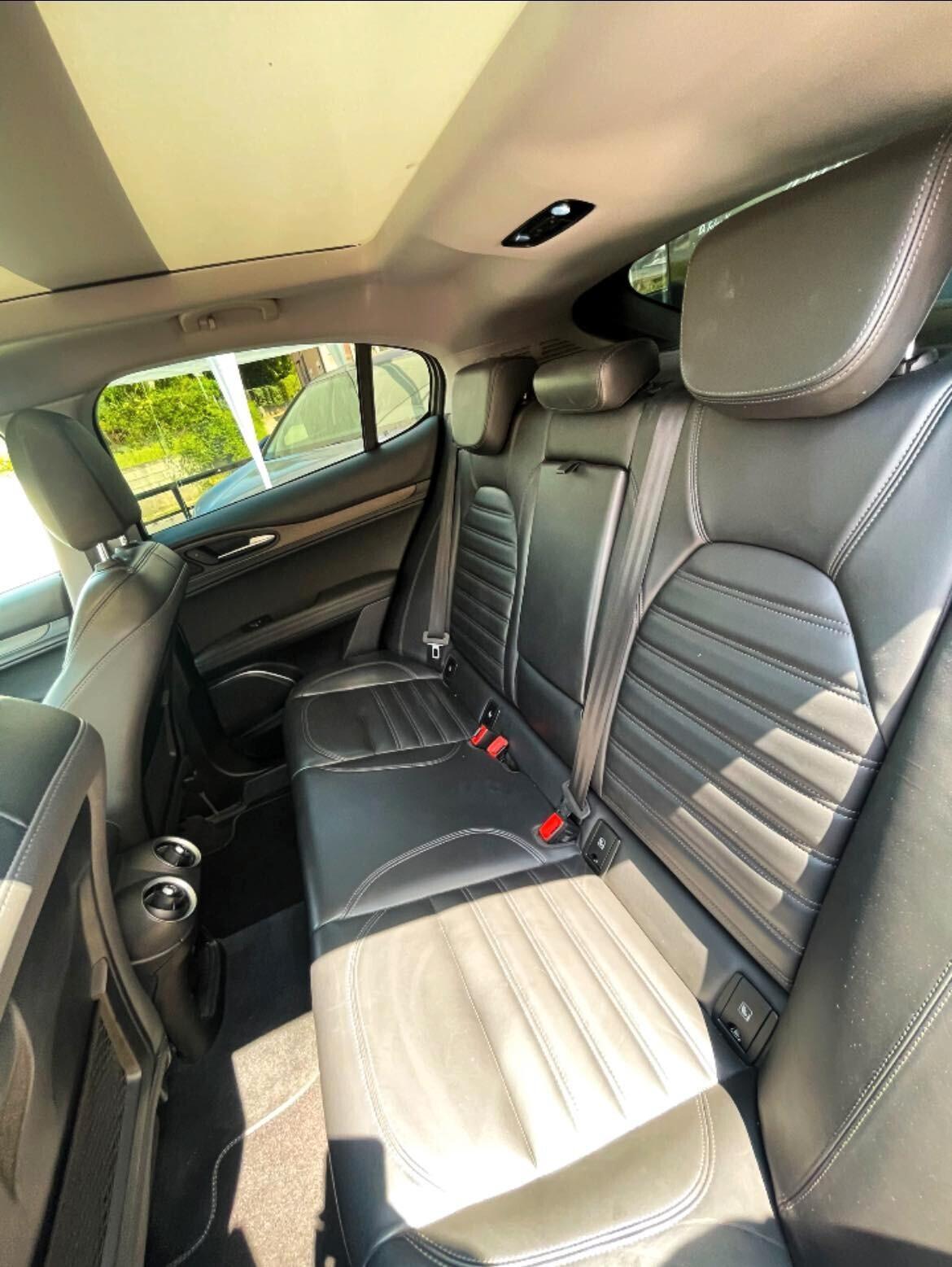 Alfa Romeo Stelvio 2.2 Turbodiesel 210 CV AT8 Q4 full optional tetto panoramico