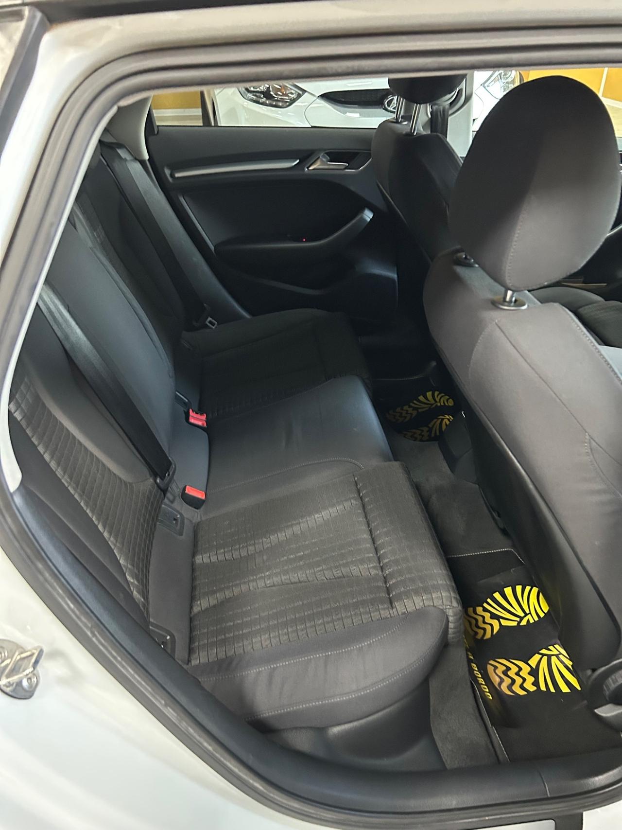 AUDI A3 2.0 Tdi S-LINE “AUT/F1/NAVI/LED/18”-2013