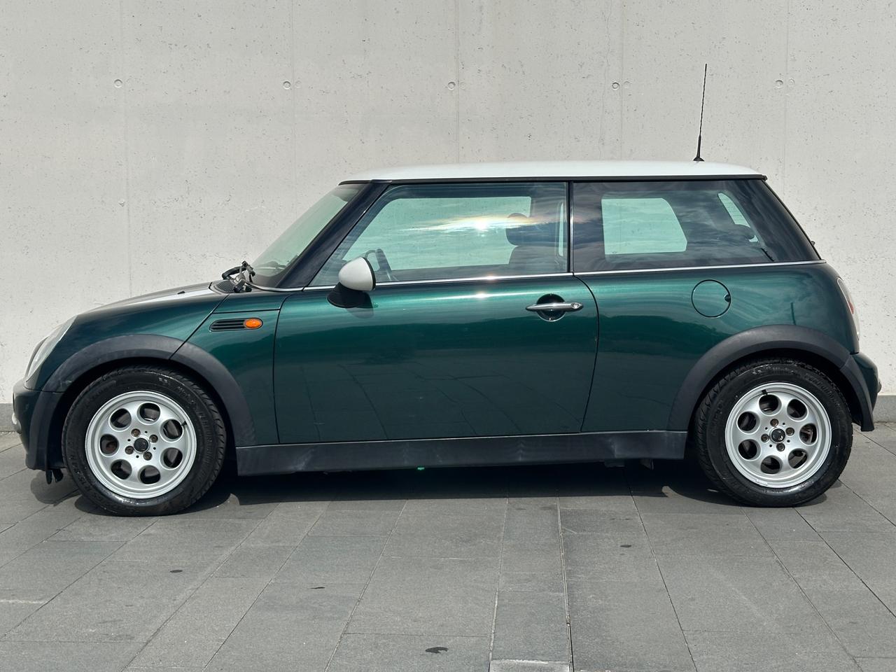 Mini 1.6 16V Cooper Neopatentati