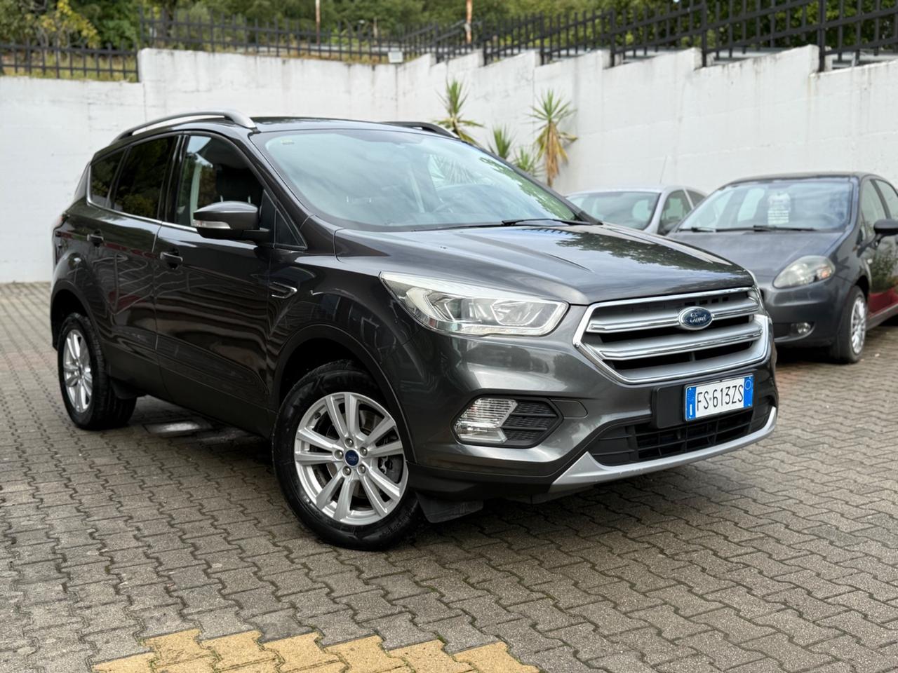 Ford Kuga 2.0 TDCI 120 CV S&S 2WD Powershift Titanium