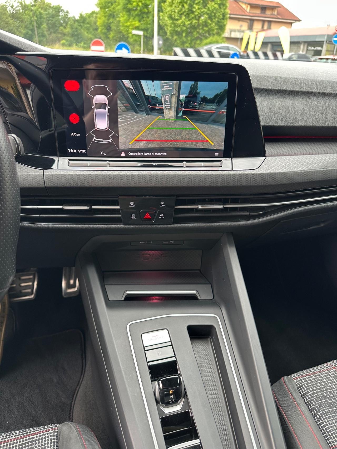 Volkswagen Golf GTI 2.0 TSI