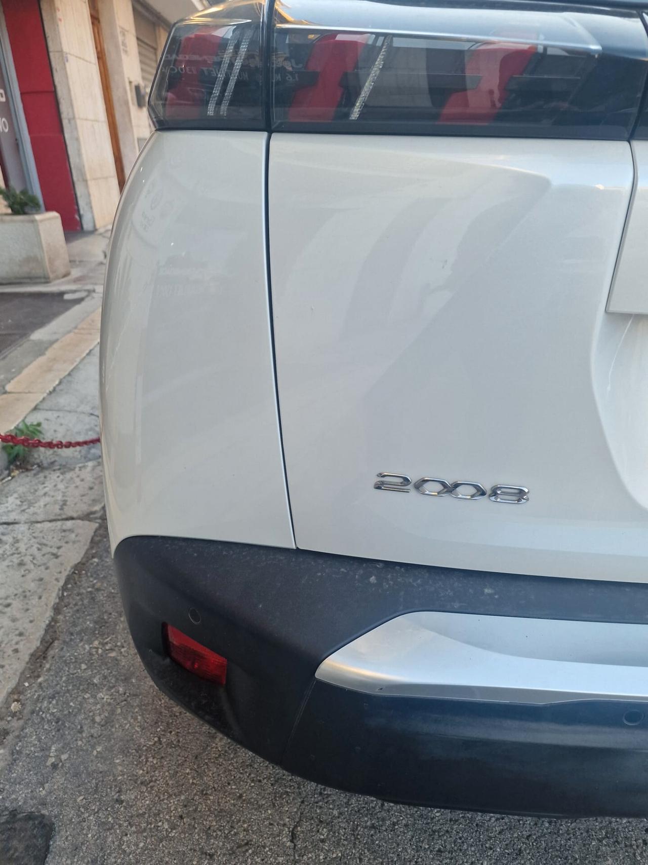Peugeot 2008 BlueHDi 130 S&S EAT8 GT Pack