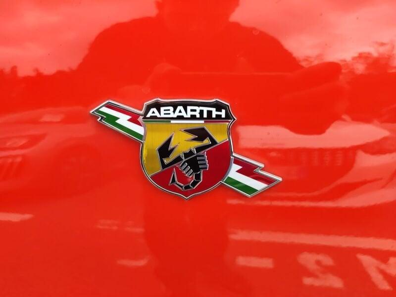 Abarth 695 500 MY22 595 & My23 1.4 Turbo T-Jet 180cv M.T.A.
