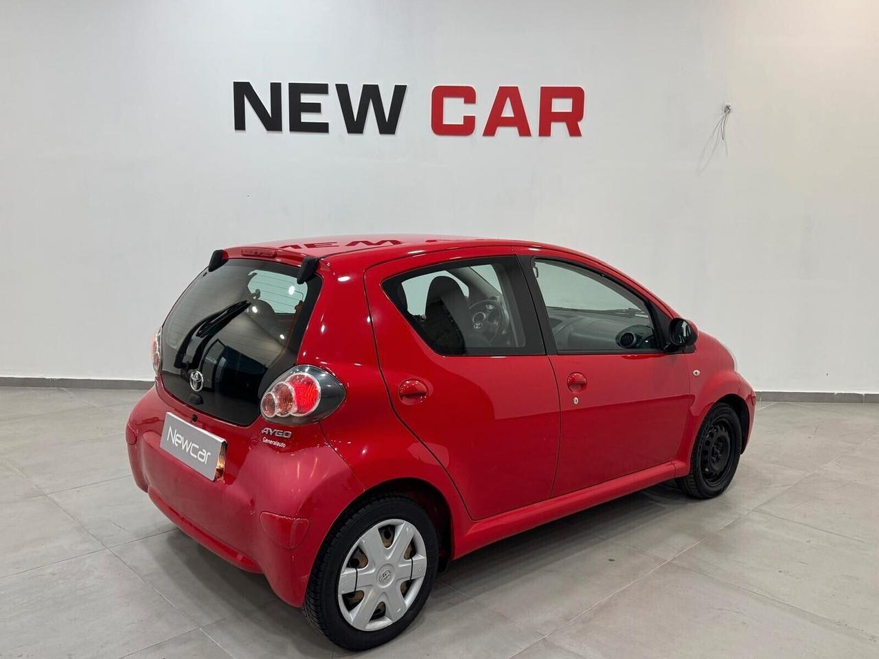 Toyota Aygo 1.0 12V VVT-i 5 porte Sol