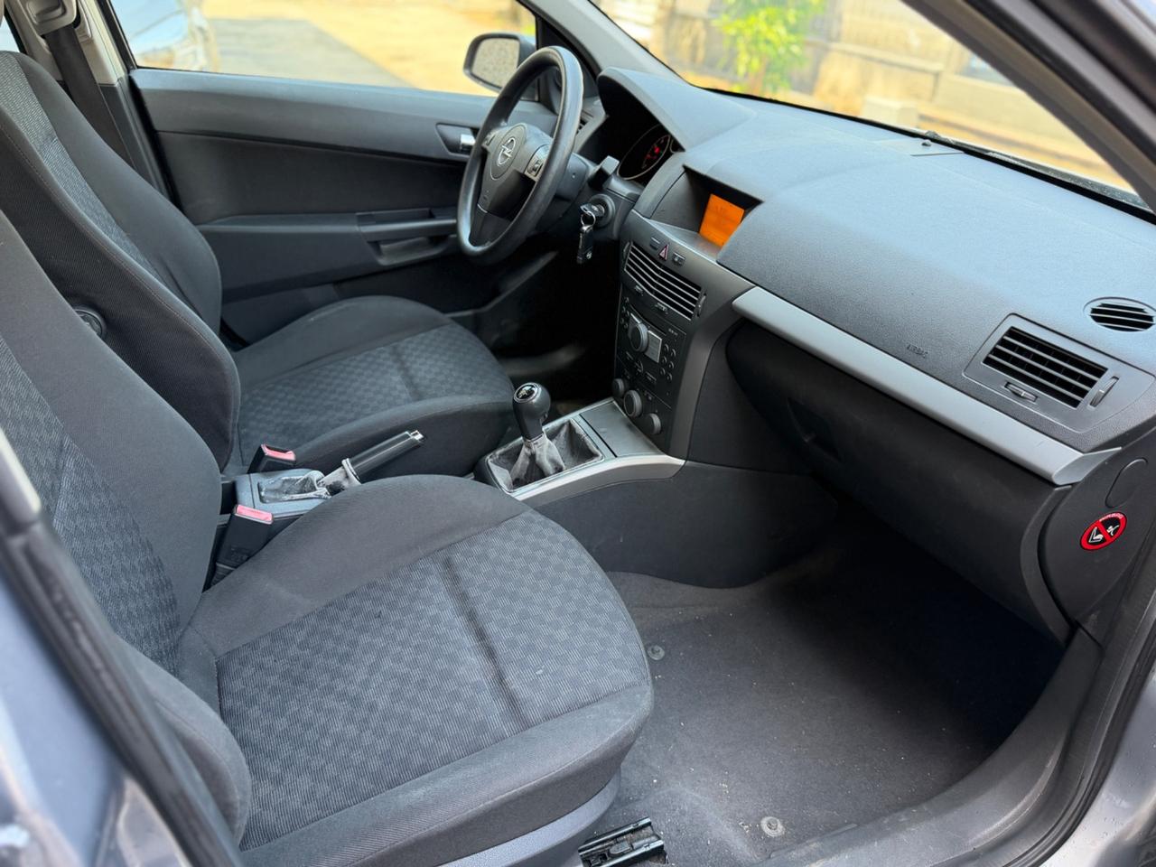 Opel Astra 1.4 16V Twinport 5 porte Enjoy