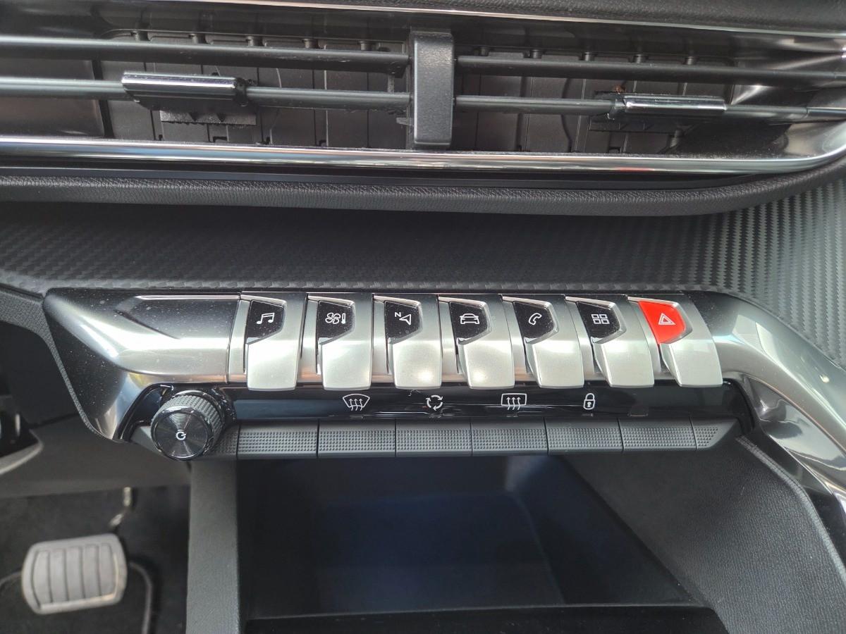 PEUGEOT 3008 II 2021 - 3008 1.5 bluehdi Allure s&s 130cv eat8