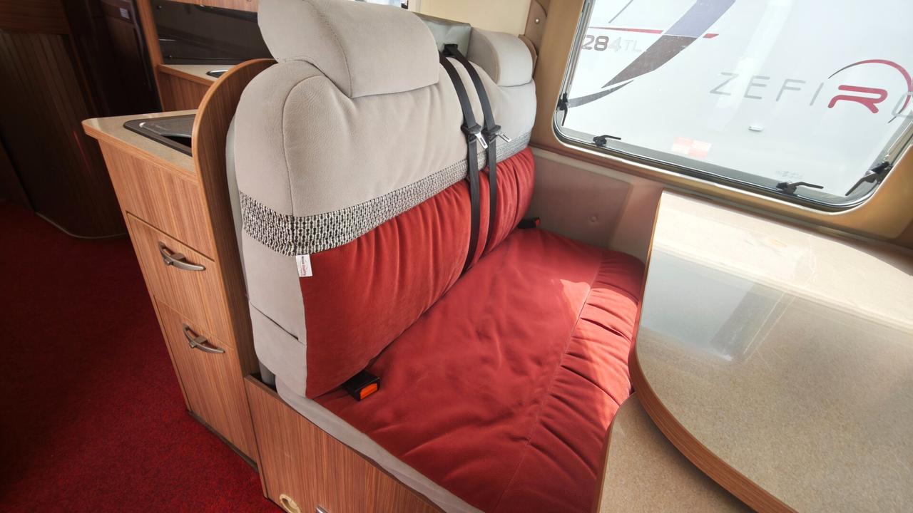 Burstner su Ducato 130cv con Gemelli e basculante