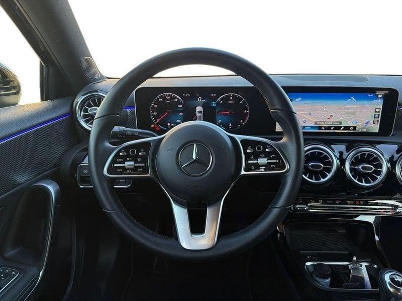 Mercedes-Benz Classe A A 180 d Sport Extra