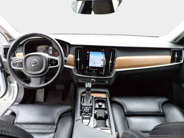 VOLVO V90 D4 MOMENTUM AUTOMATICA