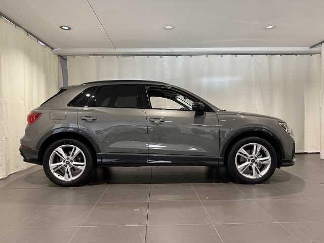 Audi Q3 35 TFSI S line edition