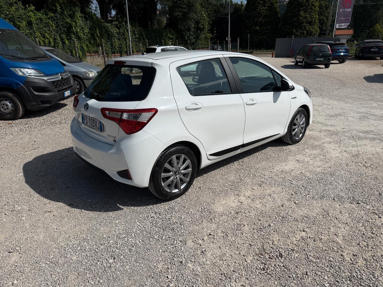 Toyota Yaris 1.5 Hybrid 5 porte Active
