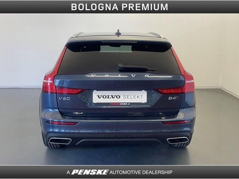 Volvo V60 Cross Country B4 (d) AWD Geartronic Business Pro