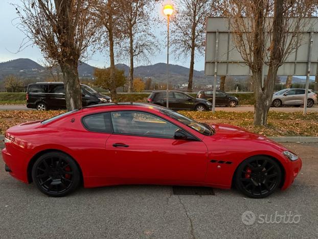 MASERATI GranTurismo 4.2 V8