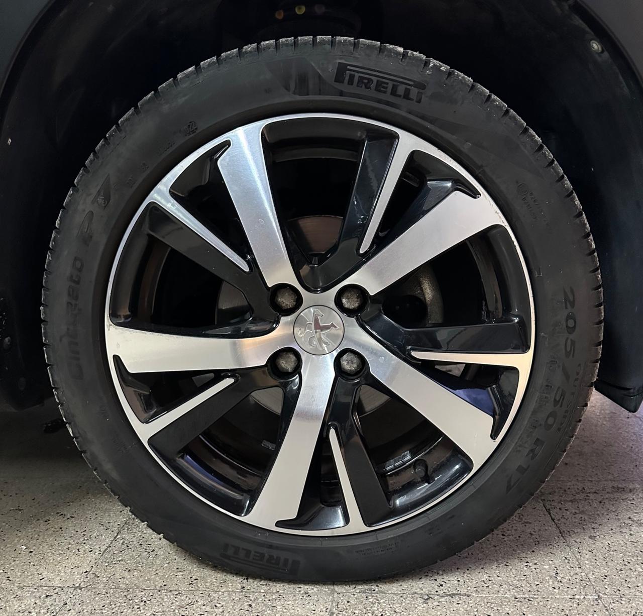 Peugeot 2008 1.5 BlueHDi 100cv S&S Allure